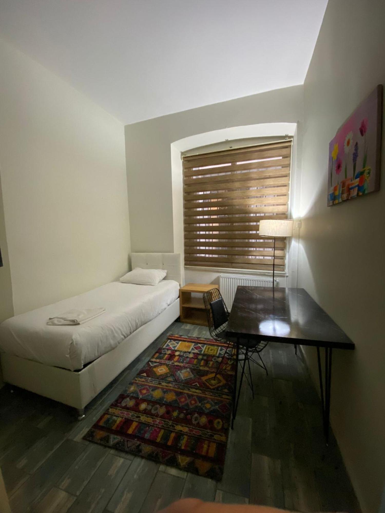 Apartment Taksim Sofa House By Rodin